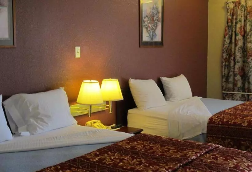 ホテル First Western Inn   Fairmont City