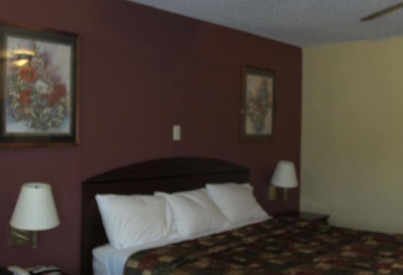 هتل First Western Inn   Fairmont City