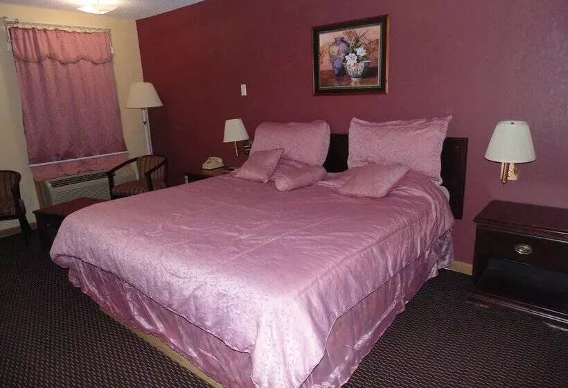 ホテル First Western Inn   Fairmont City