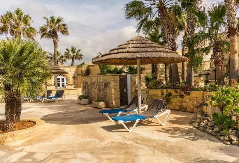 هتل Gozo Village Holidays