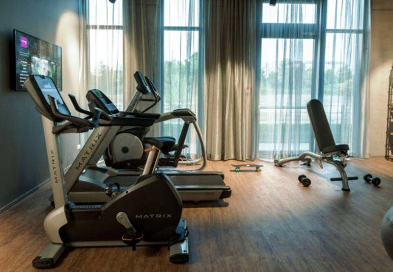 Отель Moxy Frankfurt Airport