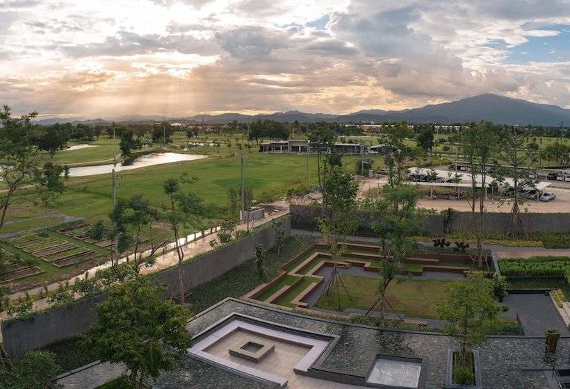 בית מלון כפרי North Hill City Resort Sha Extra Plus