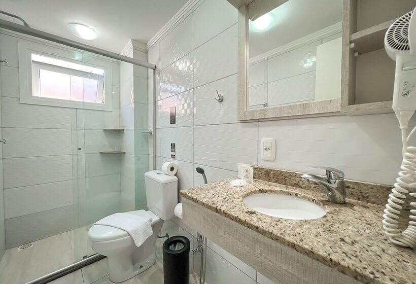 هتل Pousada Viena