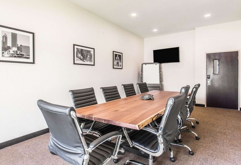 فندق Sleep Inn & Suites