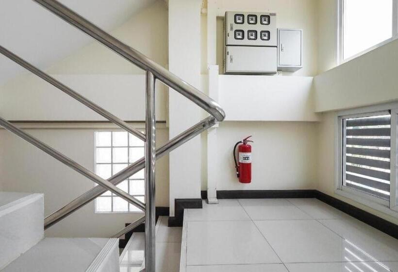 ホテル Taevaraj Place