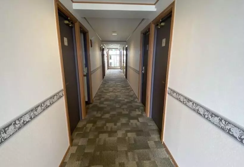 هتل Toyoko Inn Okinawa Naha Kokusai-dori Miebashi-eki