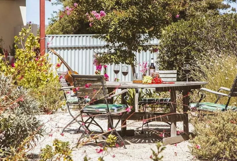 Mataro Cottage