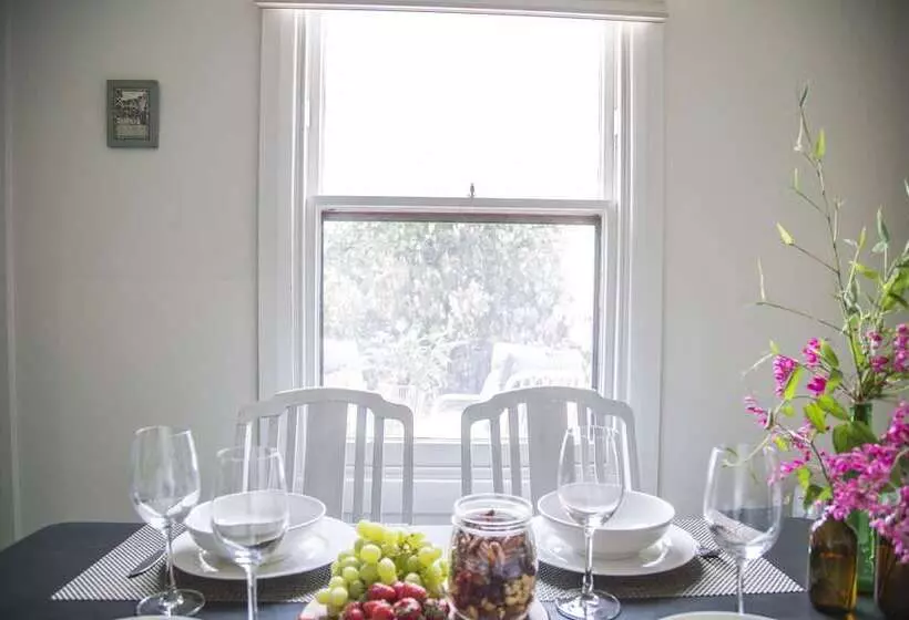 Mataro Cottage