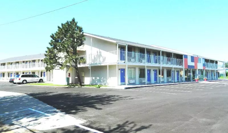Motel 6oklahoma City, Ok  Airport East