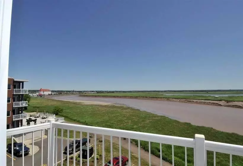 Premiere Suites Moncton