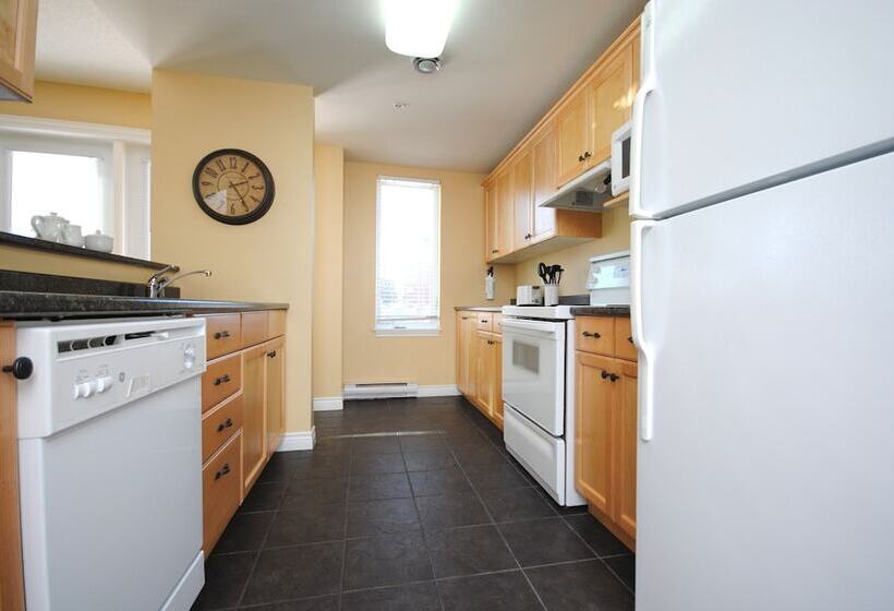 Premiere Suites Moncton