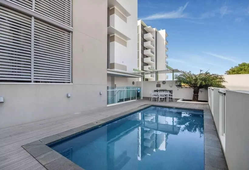 Property Vine   Kensington At Central