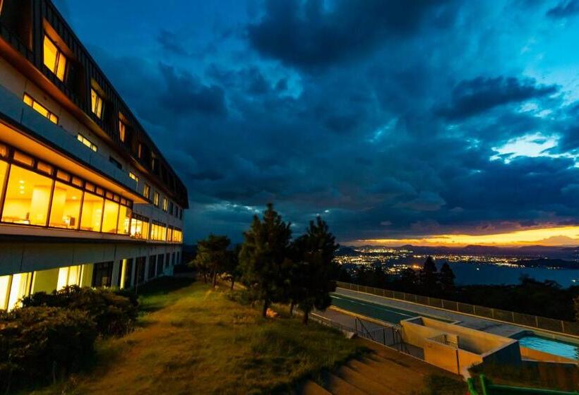 ريوكان Kyukamura Sanukigoshikidai