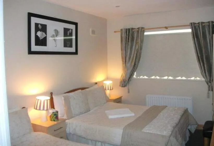 Aaron Vale B&b