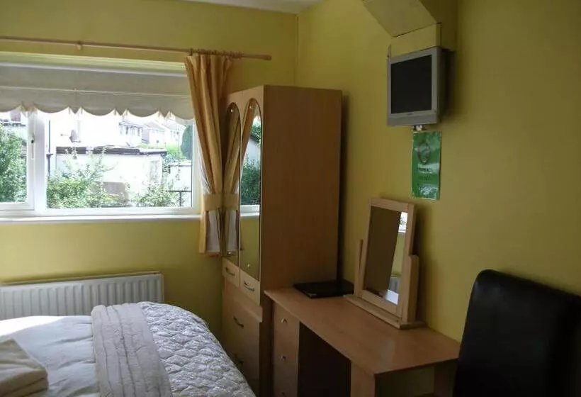 Aaron Vale B&b