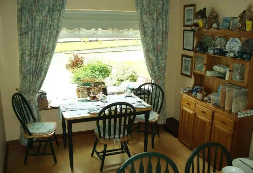 Aaron Vale B&b