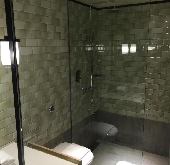 Aerotel Singapore Transit Hotel In Terminal 1