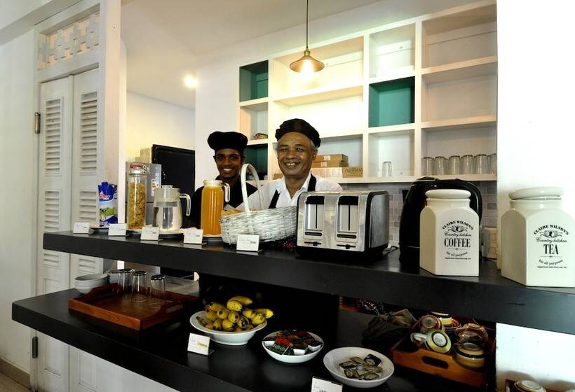 ユースホステル Clock Inn Dehiwala