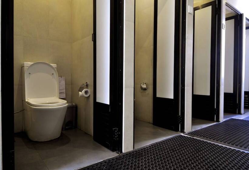 ユースホステル Clock Inn Dehiwala