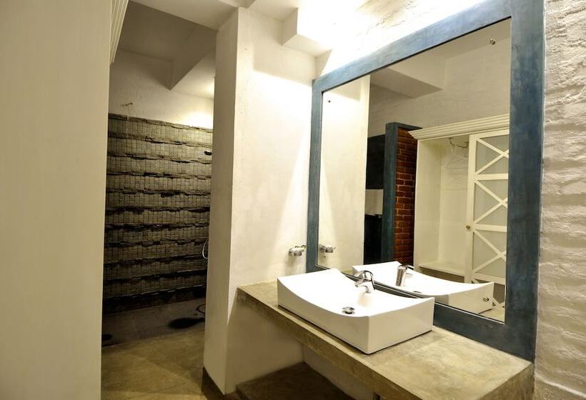 ユースホステル Clock Inn Dehiwala