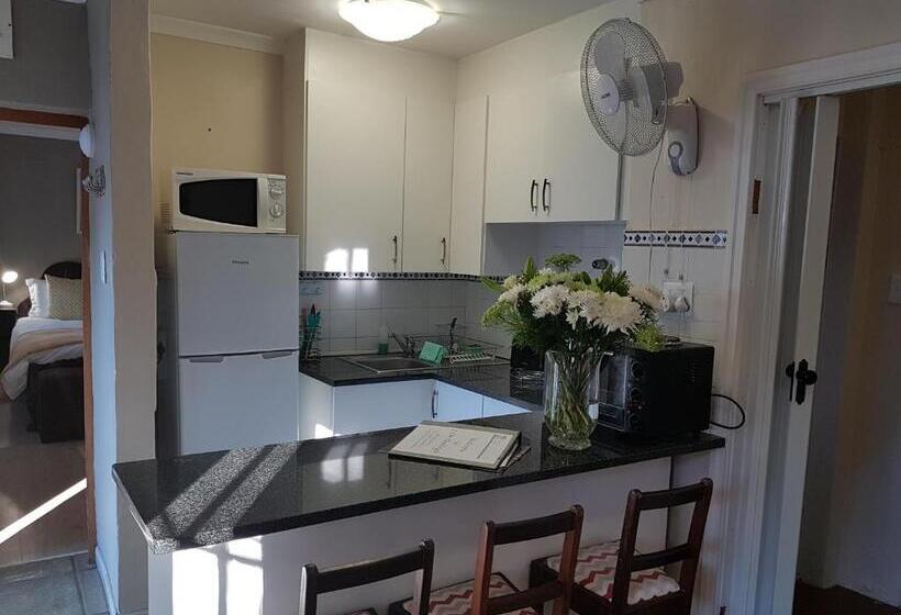 Apartment 7 On Oakleigh