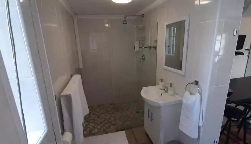 Apartment 7 On Oakleigh