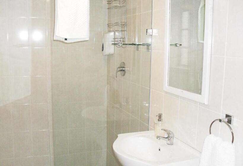 Apartment 7 On Oakleigh