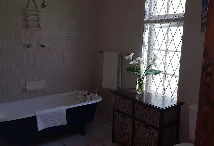 Apartment 7 On Oakleigh