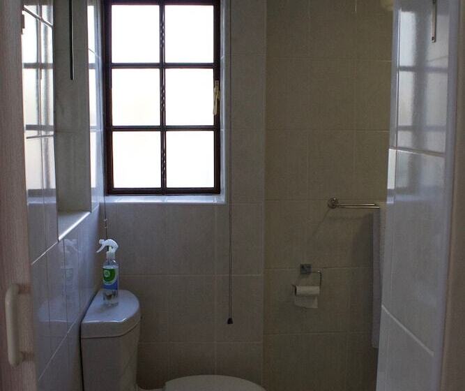 Apartment 7 On Oakleigh