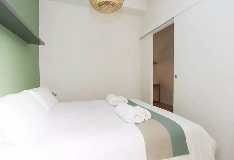 Apartments Sfamilia Barcelona