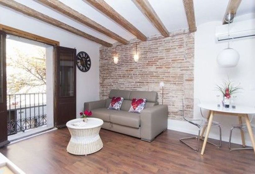 Apartments Sfamilia Barcelona