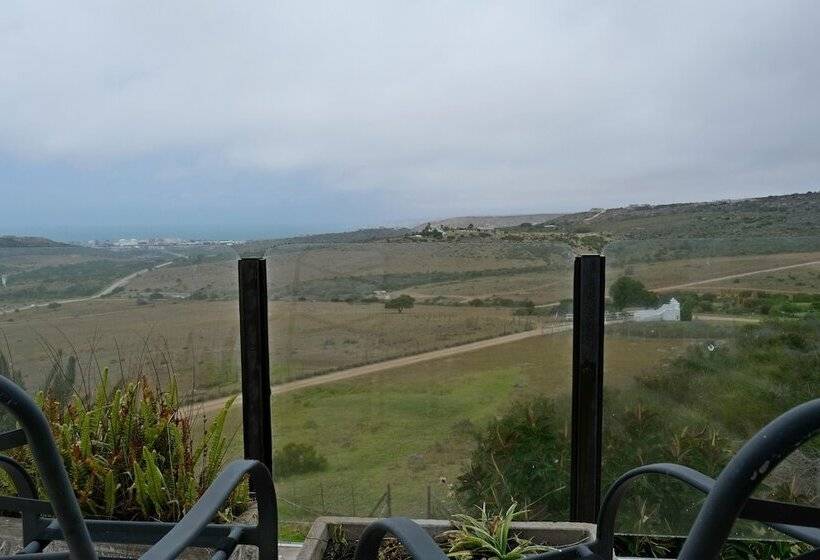 مبيت وإفطار Fly Me To The Moon Guesthouse