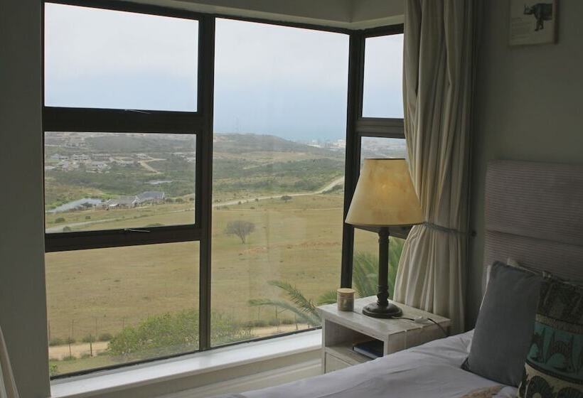 مبيت وإفطار Fly Me To The Moon Guesthouse