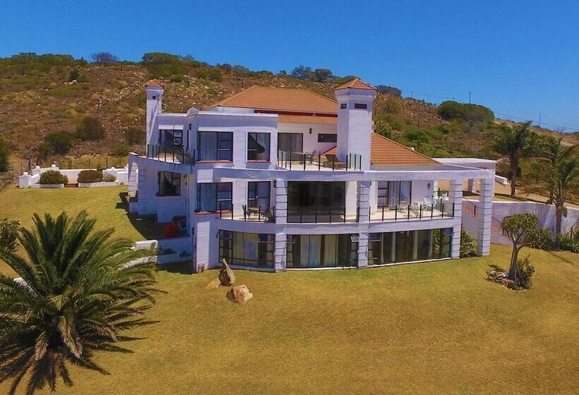 مبيت وإفطار Fly Me To The Moon Guesthouse