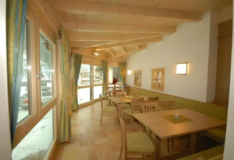 تختخواب و صبحانه Jugendpension Müllauerhof