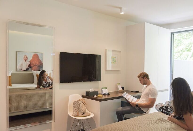 تختخواب و صبحانه Lithium Bed Zen & Breakfast