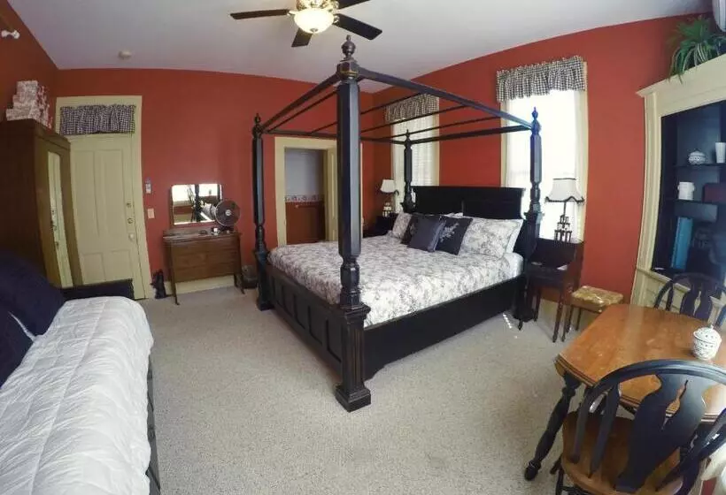 Hardeman House Bed And Breakfast