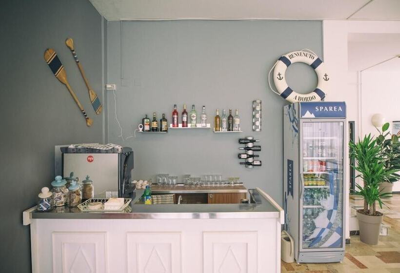 ホテル Albergo Urano