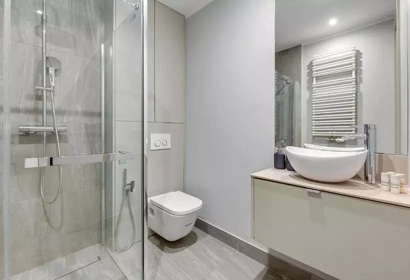 Hotelli Apartamenty Apartinfo Aura