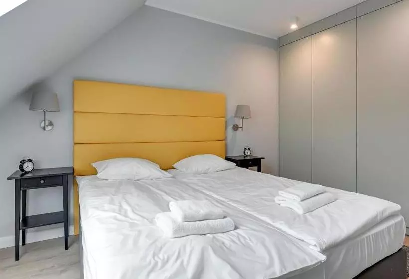 Hotelli Apartamenty Apartinfo Aura