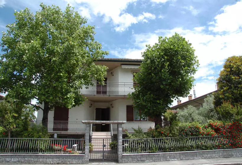 Hotelli La Magnolia