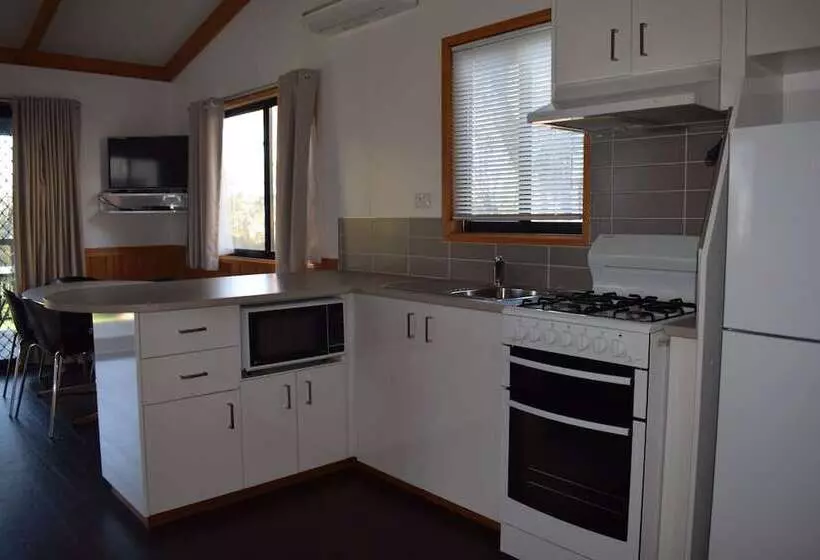 Hotelli Cohuna Waterfront Holiday Park