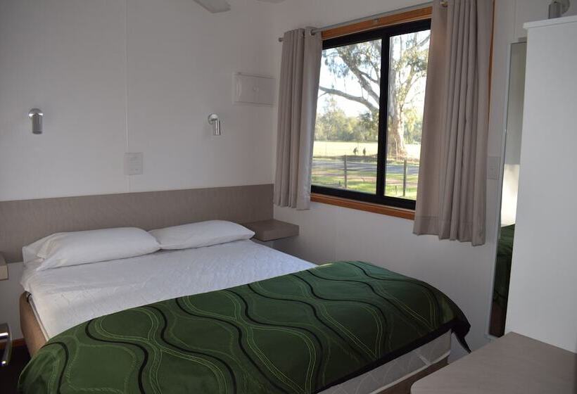 Отель Cohuna Waterfront Holiday Park