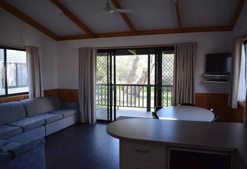 Hotelli Cohuna Waterfront Holiday Park