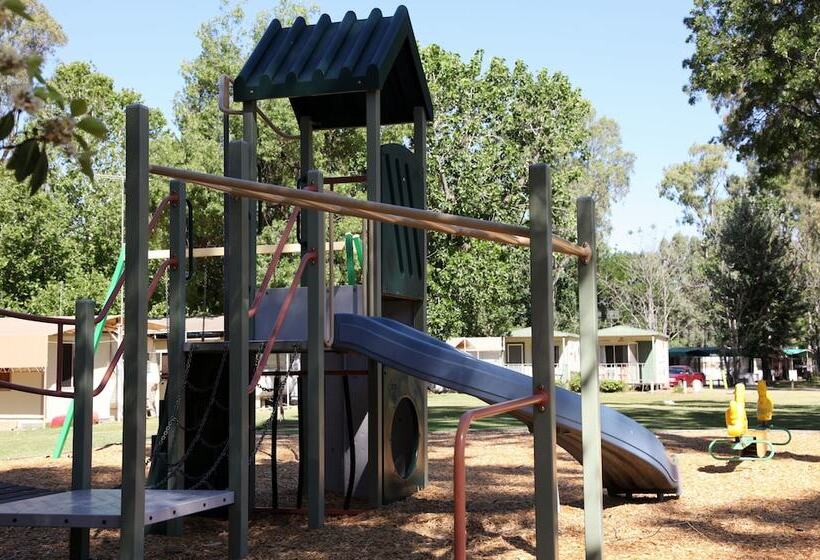 Отель Cohuna Waterfront Holiday Park