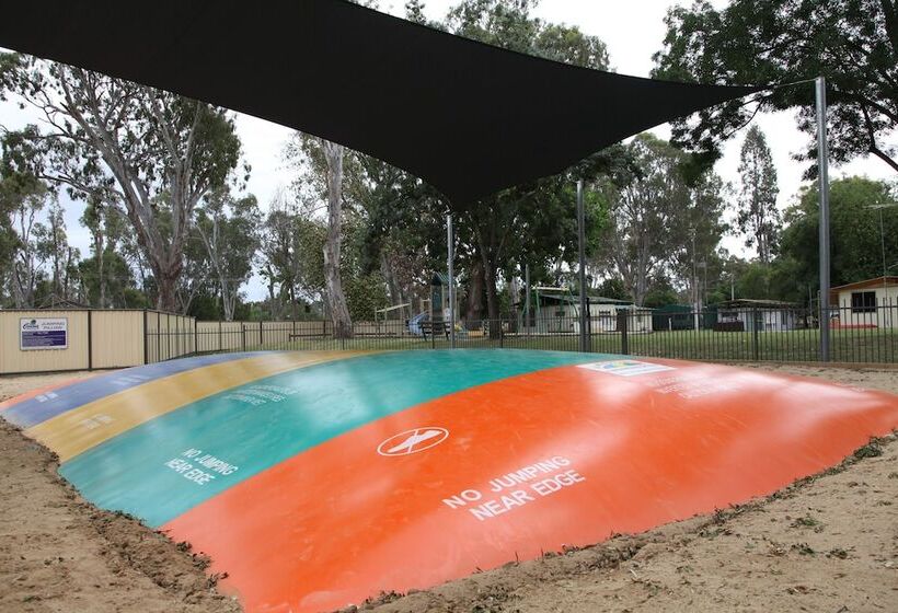 Отель Cohuna Waterfront Holiday Park