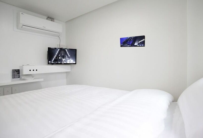 K Pop Hotel Seoul Tower