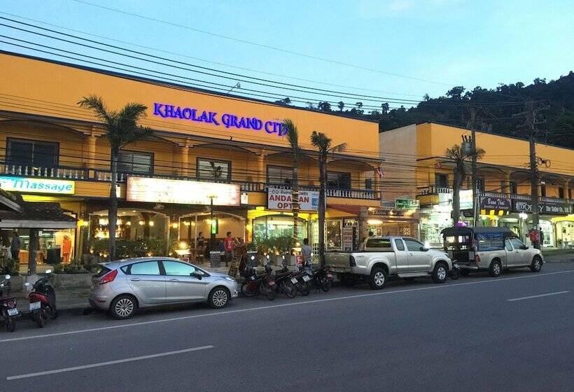 ホテル Khaolak Grand City