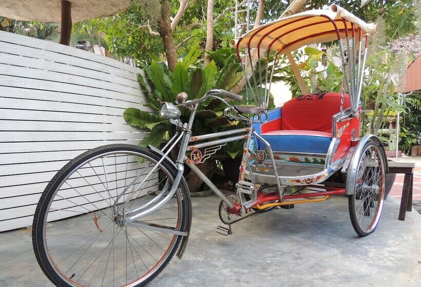 ホテル Khaolak Grand City