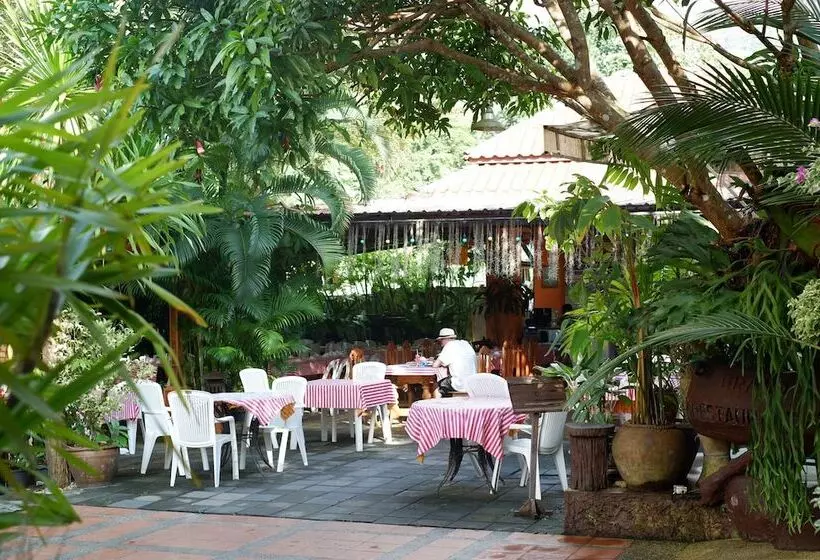 Hotelli Khaolak Grand City